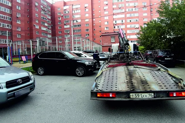 В Екатеринбурге у местного жителя забрали BMW X5