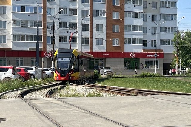 В Екатеринбурге изменят маршруты сразу восьми трамваев