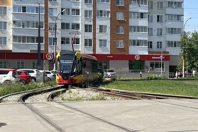 В Екатеринбурге изменят маршруты сразу восьми трамваев