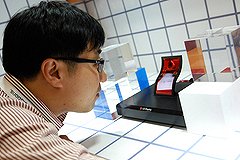 LG начинает производство гибких экранов для смартфонов