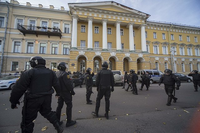 Под Оренбургом пенсионер МВД подорвал автомобиль с бывшей возлюбленной