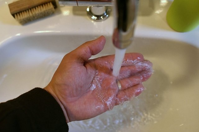 Жители Уктуса три недели сидят без горячей воды