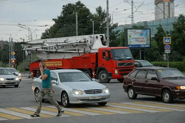 Работники транспорта и дорожного хозяйства принимают поздравления
