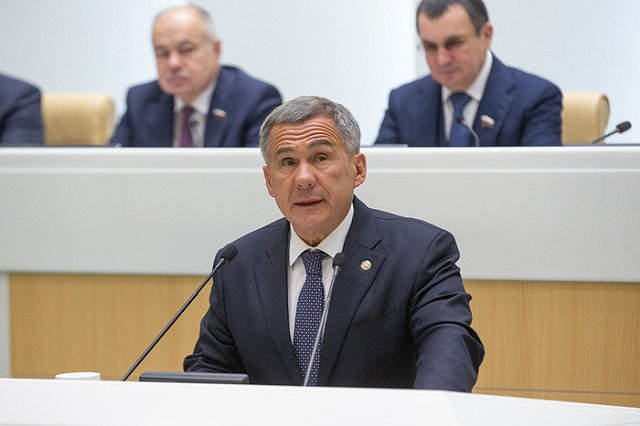 Путин обратился к Минниханову фразой «Куда вышел?»