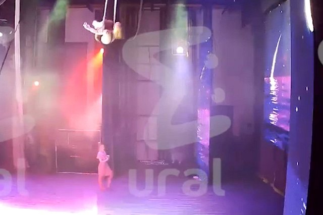 Стало известно о состоянии воздушного гимнаста, который сорвался с высоты на Урале