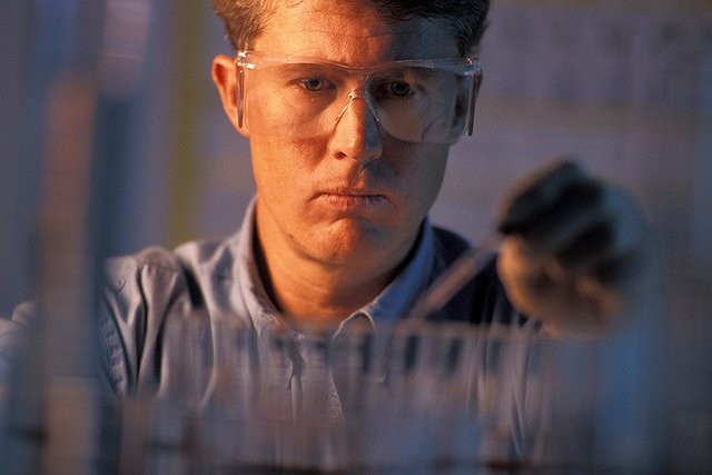 Видео варки iPhone 6 в кока-коле стало хитом интернета