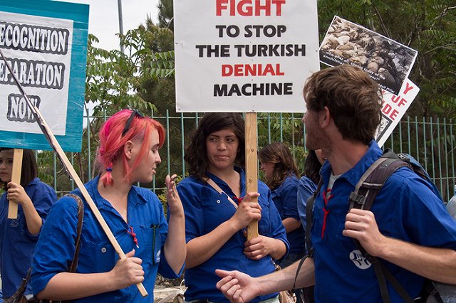 Турцию разгневала речь Папы Римского о геноциде армян