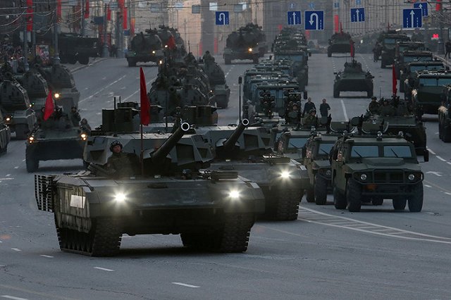 УВЗ рассказал о планах превращения «Арматы» в боевого робота