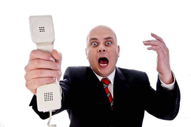 Психологи рекомендуют подчиненным сидеть как можно дальше от начальника