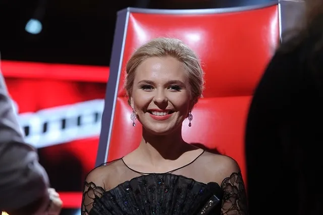 Мужа Пелагеи застукали целующимся с другой женщиной