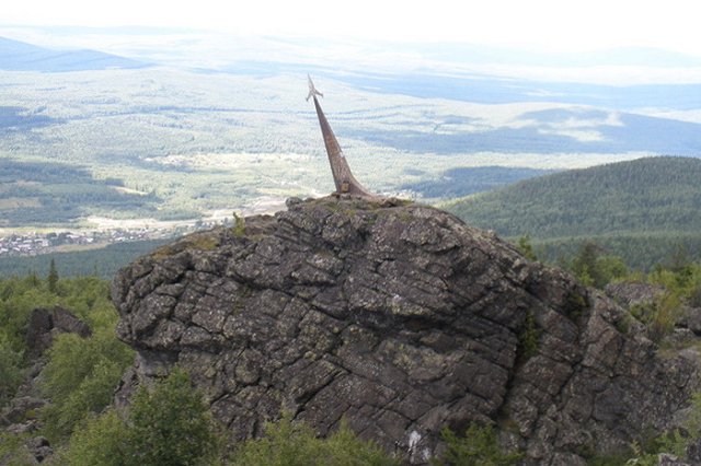 ЕВРАЗ не пустили добывать руду в Качканаре, где стоит монастырь буддистов