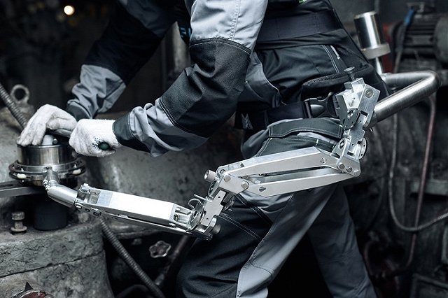 Промышленные экзоскелеты начнут использовать на Урале. 400 млн вложат в крупносерийный выпуск