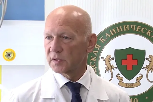 Губернатор Куйвашев заступился за главврача ГКБ №40, обвиненного в ненависти к непривитым