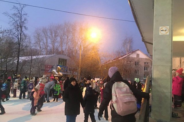 Под Екатеринбургом эвакуировали школы из-за угрозы взрыва