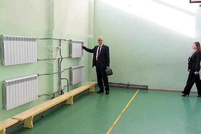 В школе Екатеринбурга замерзают дети