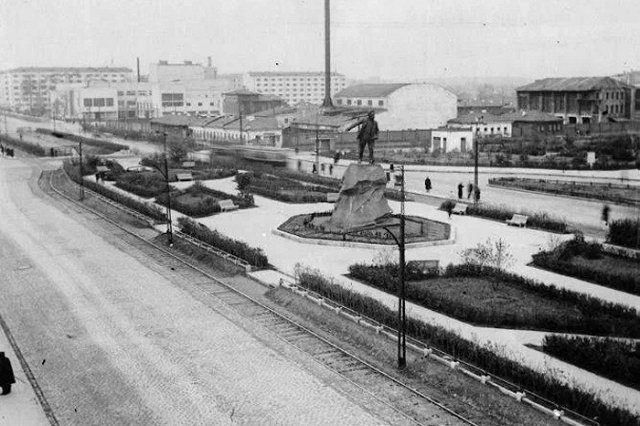 В Екатеринбурге собирают историю площади Парижской коммуны