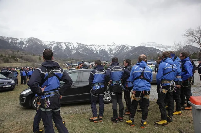 Крушение лайнера в Альпах: выживших нет