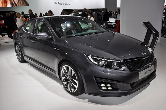 Большие семейные автомашины завоевывают российский авторынок