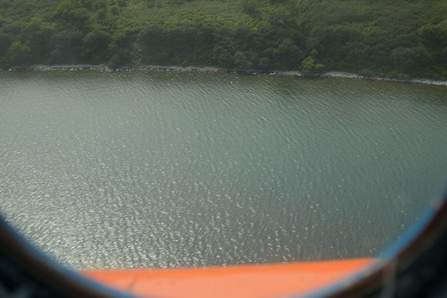 Спасшийся при крушении Ми-8 турист: «Я успел вдохнуть и вертолет сразу заполнился водой»