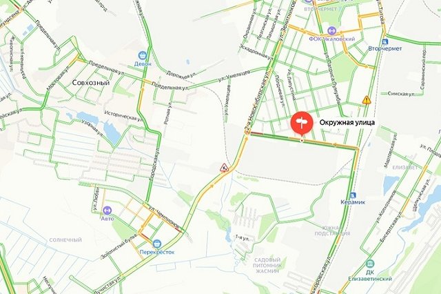 Екатеринбуржцы стоят в огромных пробках из-за нового трамвая