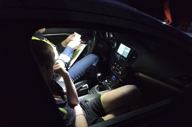 В Свердловской области пьяный сын бизнесмена сбил насмерть ребёнка с собакой и убежал с места ДТП