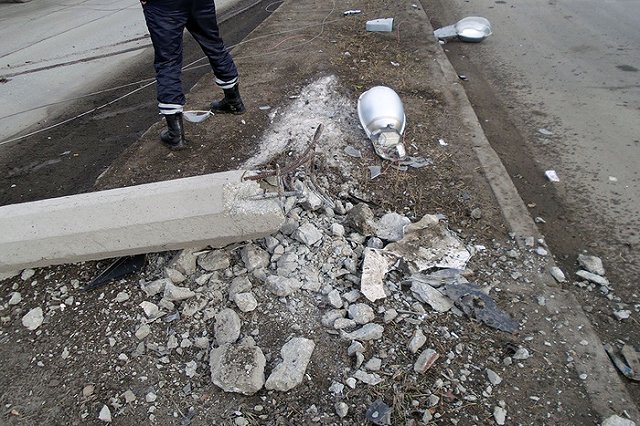 Страшная авария случилась на мосту в ЯНАО