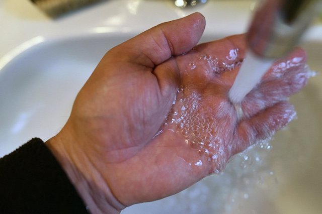 Жители Уктуса остаются без горячей воды по причине очередного порыва теплосетей