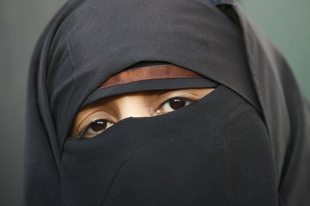 «Ты террористка!». 16-летнюю екатеринбурженку с «холтером» высадили из автобуса