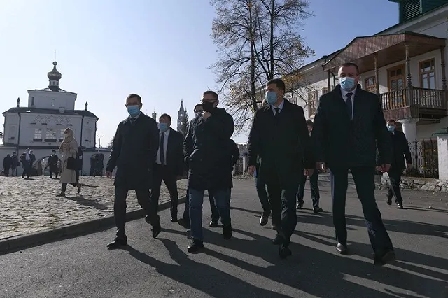 Полет Куйвашева и Якушева на вертолете в Верхотурье стоил бюджету 1,5 млн