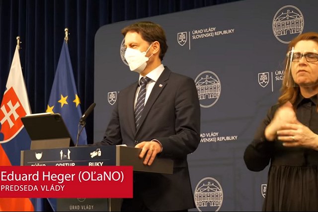 Словакия решила выслать трех российских дипломатов