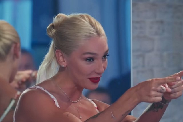 «Be or not be». В клуб, где проходил «голый» корпоратив Ивлеевой, пришли силовики