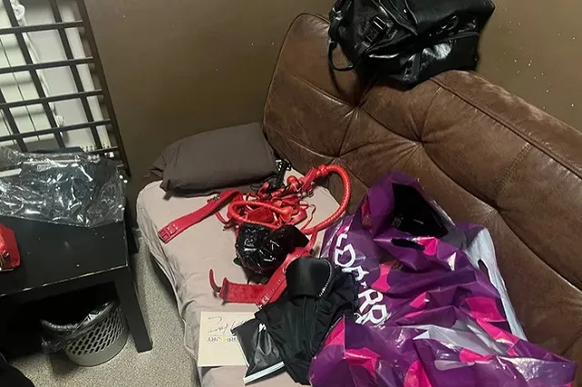 На Южном автовокзале накрыли очередную проститутошную под видом массажного салона