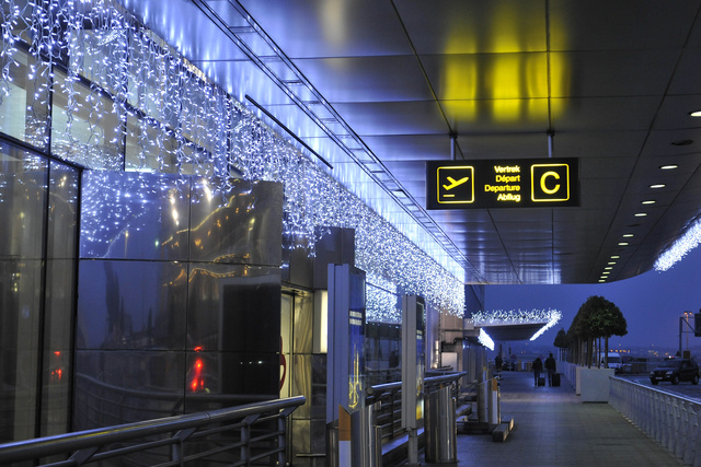 Уральцы на 10 часов застряли во Вьетнаме из-за поломки самолета