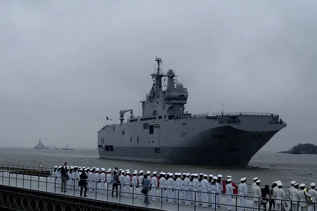 «Коммерсантъ» выяснил размер выплат за «Мистрали»