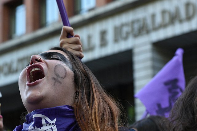 Журналист назвал жертв домогательств лживыми уродинами и лишился работы