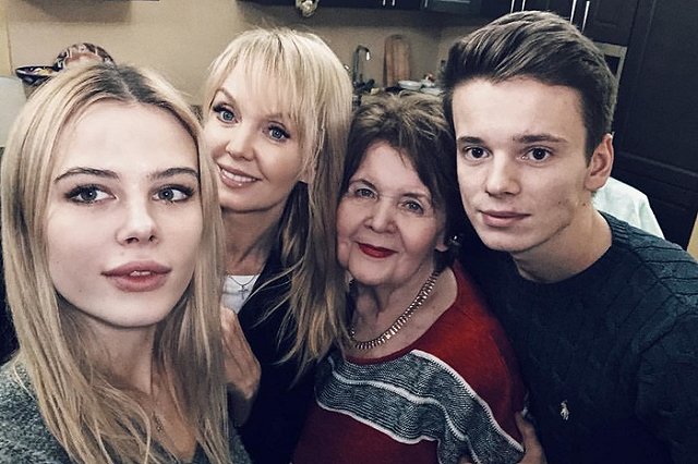 Сын певицы Валерии попал в три дорожные аварии за несколько дней