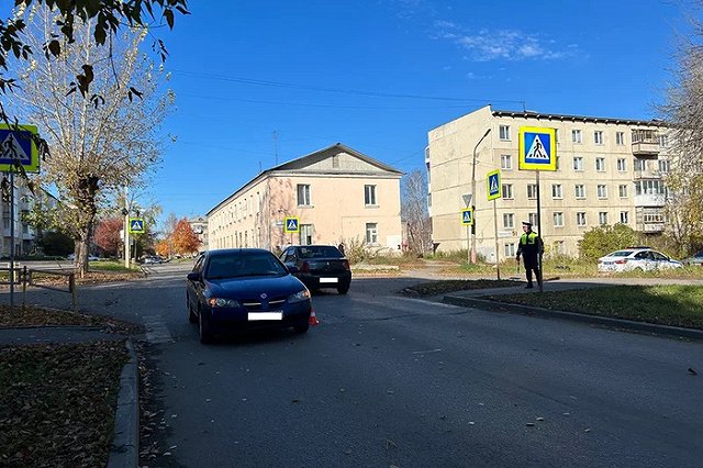 Водитель «Ниссан Альмера» сбил пожилую женщину на «зебре» в Каменске-Уральском