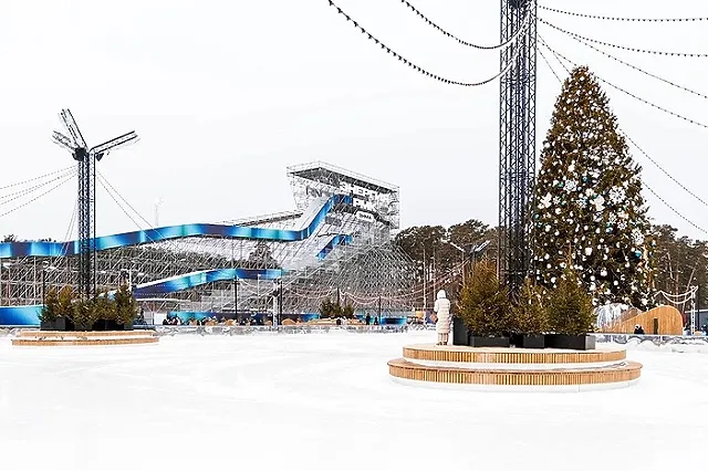 Актер Михаил Галустян в Екатеринбурге скатился с самой высокой в России горки