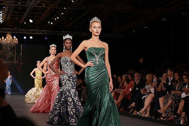 «Файлы Эпштейна»: В письмах миллиардера-сутенера присутствует участница конкурса «Мисс Екатеринбург»