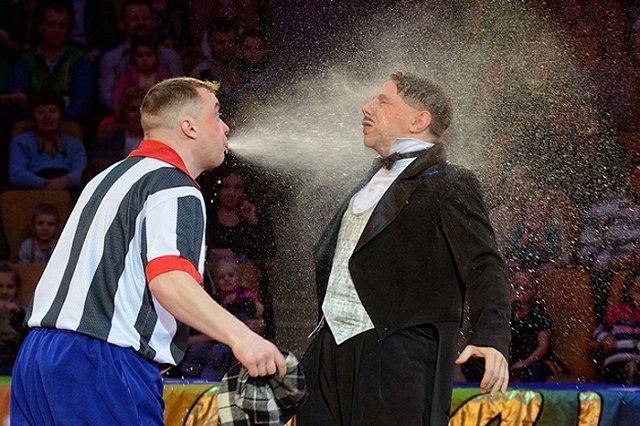 Шоу клоунов из Германии не приедет в Екатеринбург из-за эпидемии гриппа