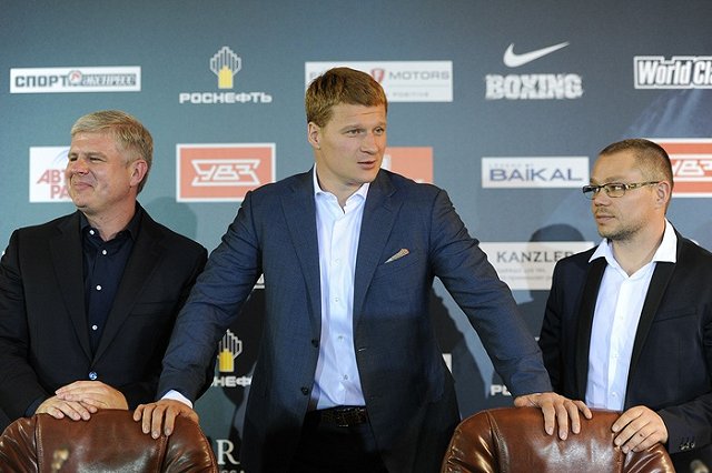 В Екатеринбурге на бой Поветкина продано 11 тыс. билетов