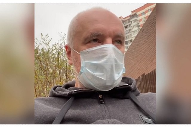 Главный тренер «Ахмата» назвал сидящих по домам россиян «дармоедами»