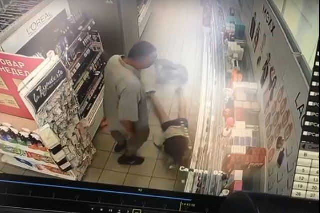 Пенсионер покалечил продавщицу за отказ разменять деньги