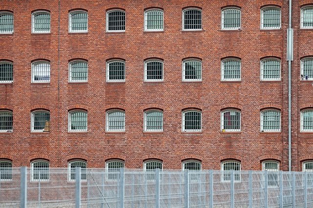 Источник: покушение на экс-начальника УВД Екатеринбурга Тимониченко раскрыто