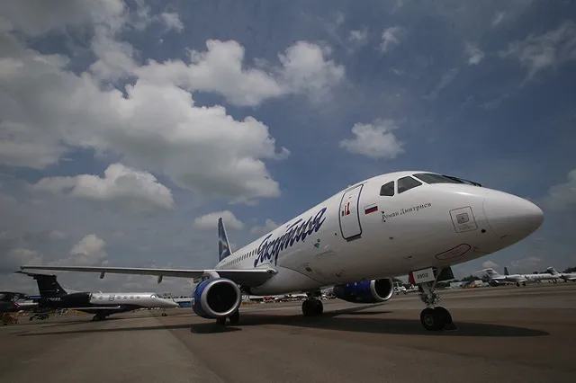 Пассажиры взбунтовались в Улан-Удэ из-за замены Superjet на старый Ан-24