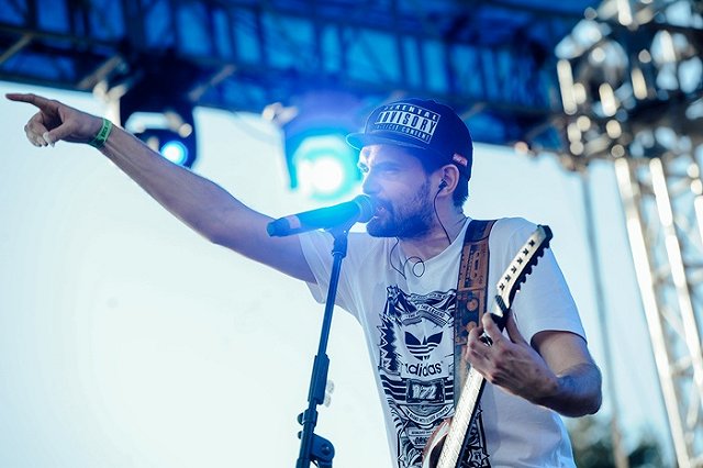 Noize MC ранил микрофонной стойкой зрителя на концерте в Волгограде