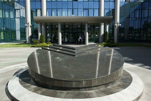 Сбербанк отреагировал на слухи о блокировке карт за переводы на тысячу рублей