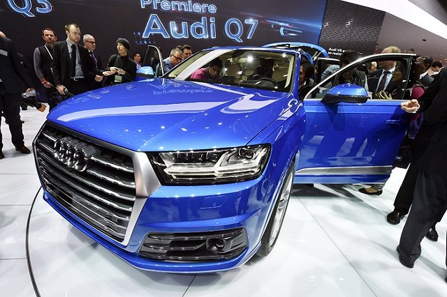 У жительницы Большого Истока за одну ночь угнали дорогие внедорожник и мотоцикл