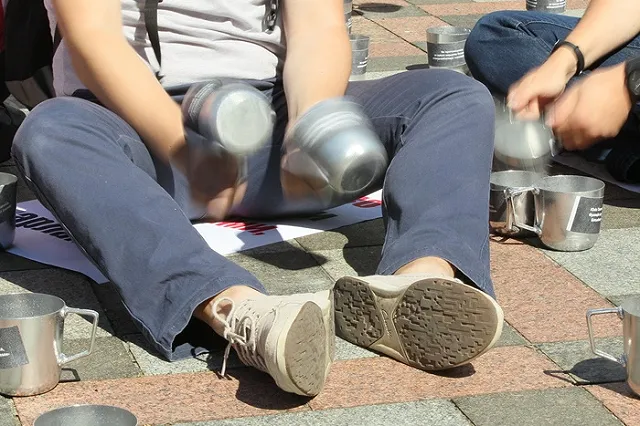 Участники акции протеста перекрыли центр Киева и потребовали европейских зарплат