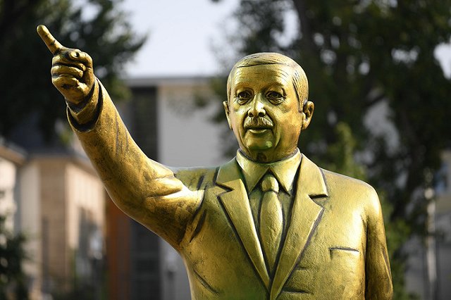 Германия спасет Турцию от США